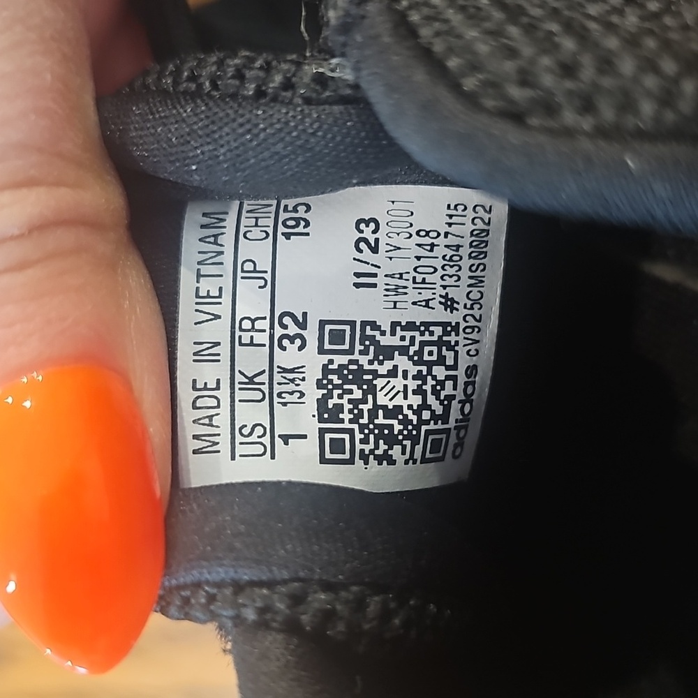 Kids Adidas Triple Black Running Shoes - Picture 3 of 4